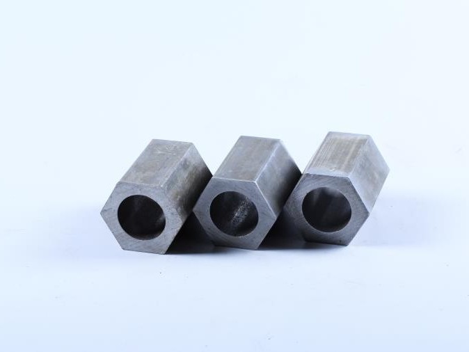 六角無縫鋼管多少錢一噸？